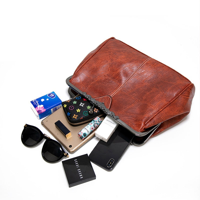 Amelia Frame Top Handle Bag - Imagen 3