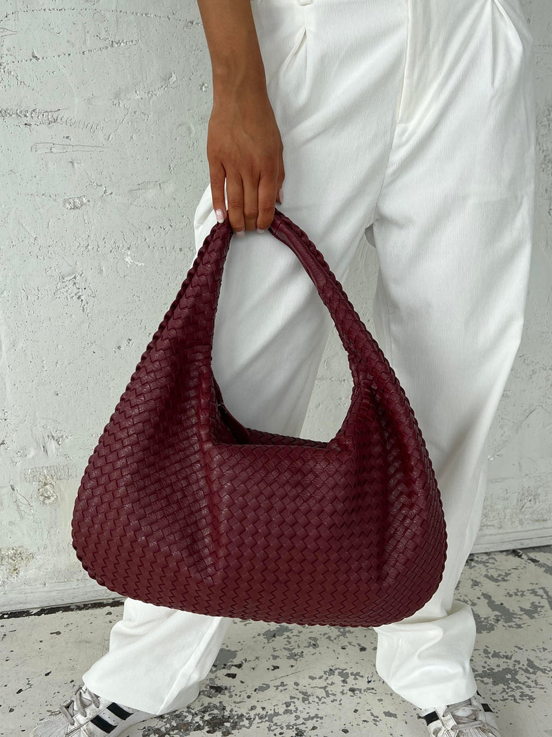 Vera Burgundy Woven Shoulderbag - Imagen 2