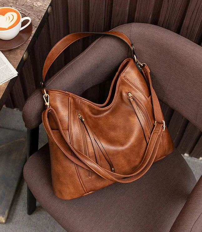 Luna Tassel Hobo Bag - Imagen 9
