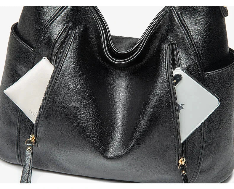 Luna Tassel Hobo Bag - Imagen 4