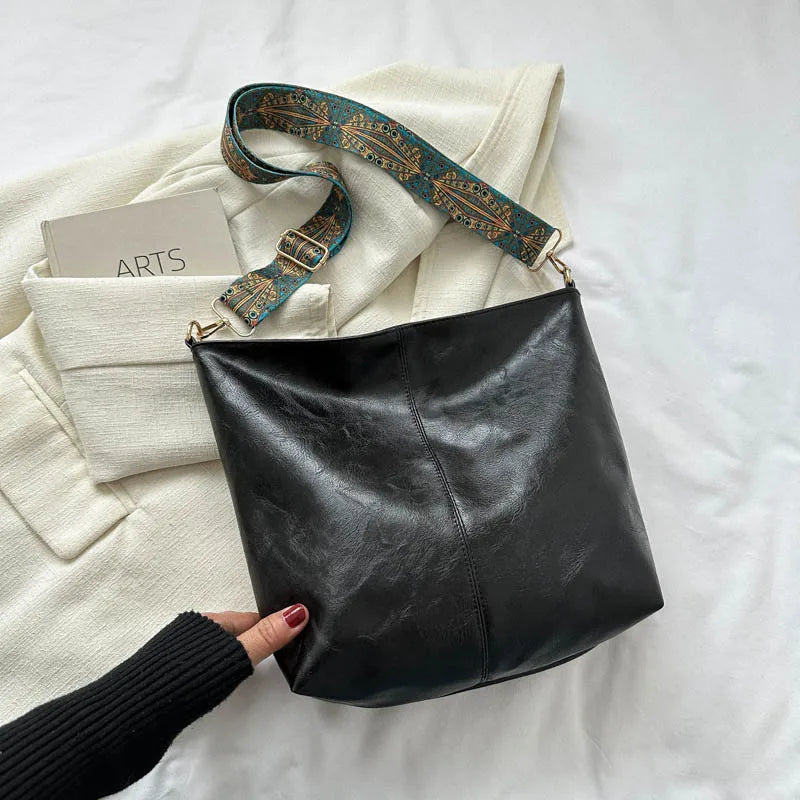 Irene Embroidered Strap Shoulder Bag - Imagen 4