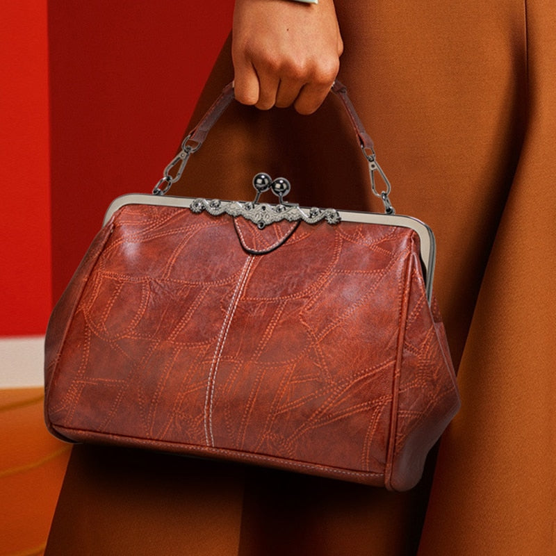 Amelia Frame Top Handle Bag - Imagen 11