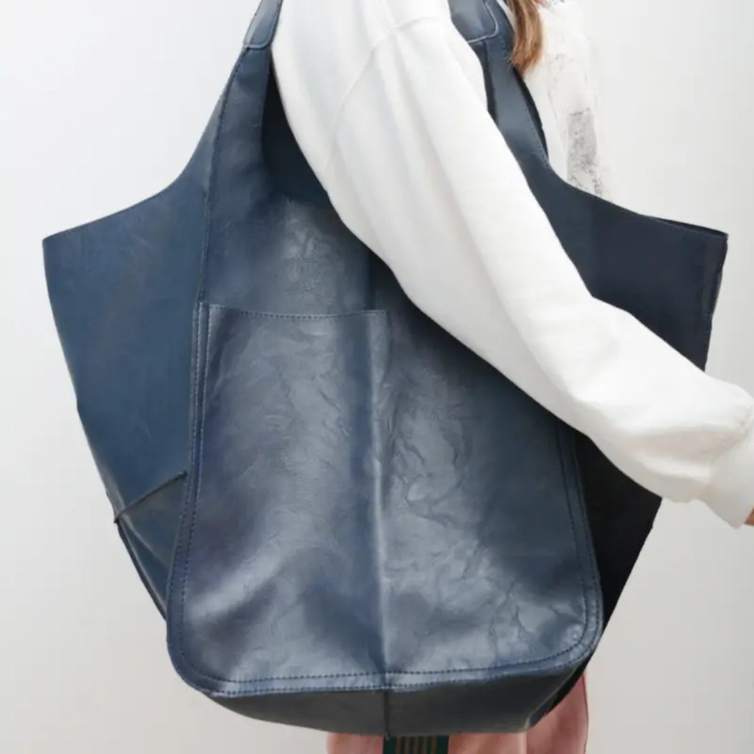 Isla Shoulder Bag