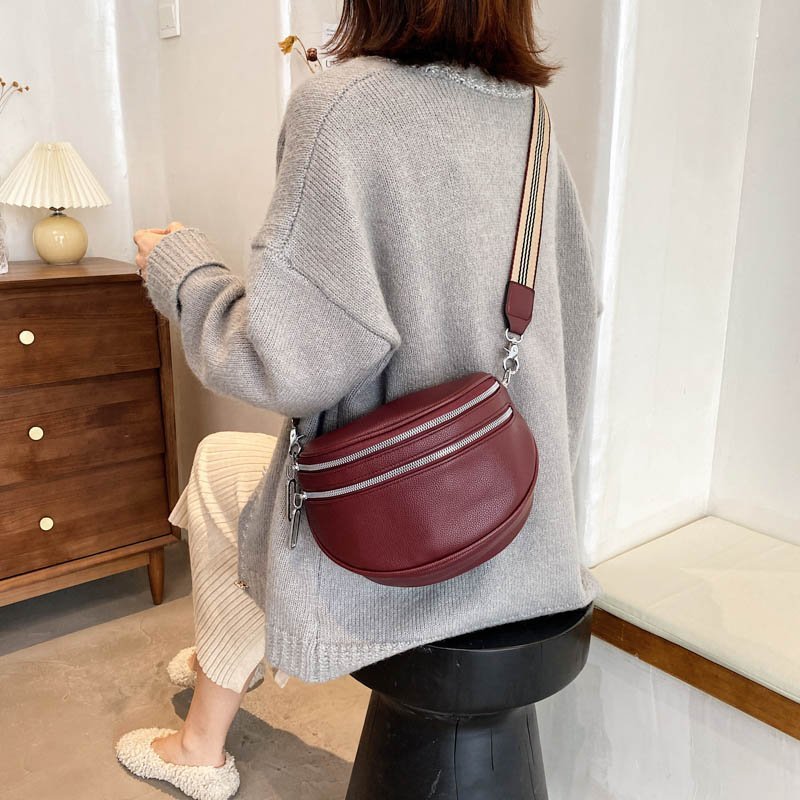 Nova Black Beltbag