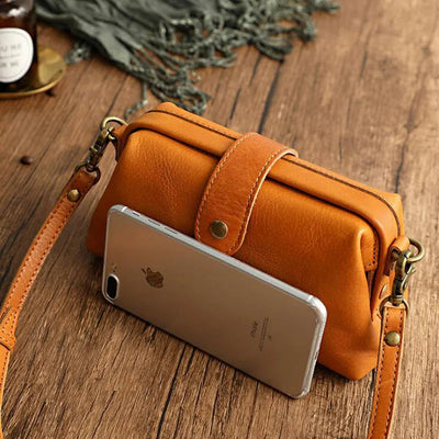 Ava Frame Crossbody