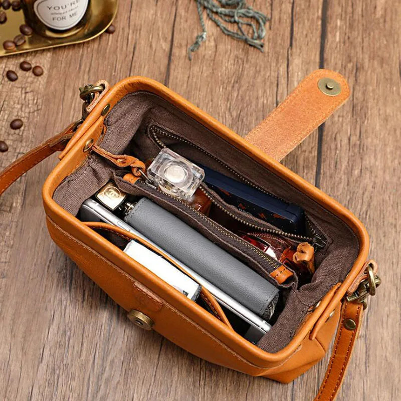Ava Frame Crossbody - Imagen 3